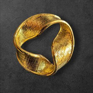 Napier Vintage Gold-Tone Twisted Knot Brooch Pin Textured Elegant Statement 1.5”